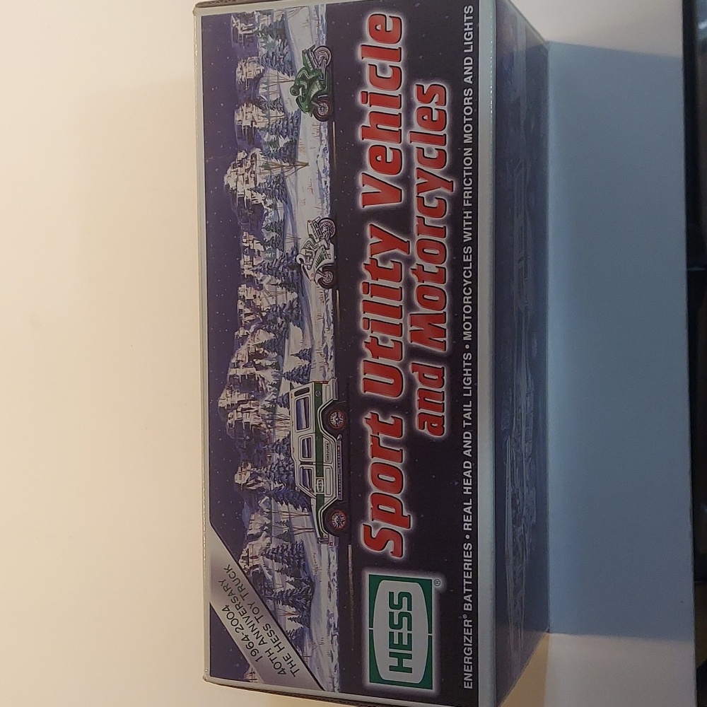 Hess sport utility vechile and motorcycles 2004. New in box ,40 Th Anniversary.